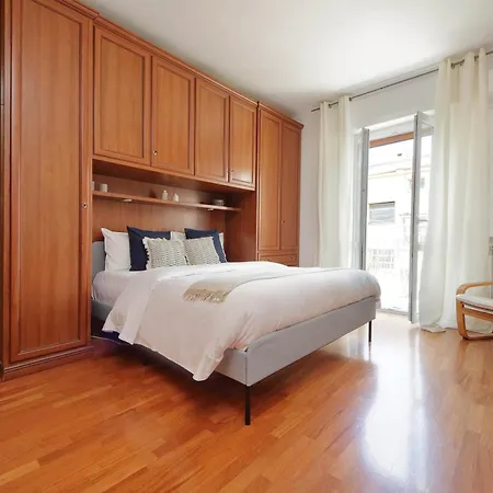 Cipro's Flat Roma